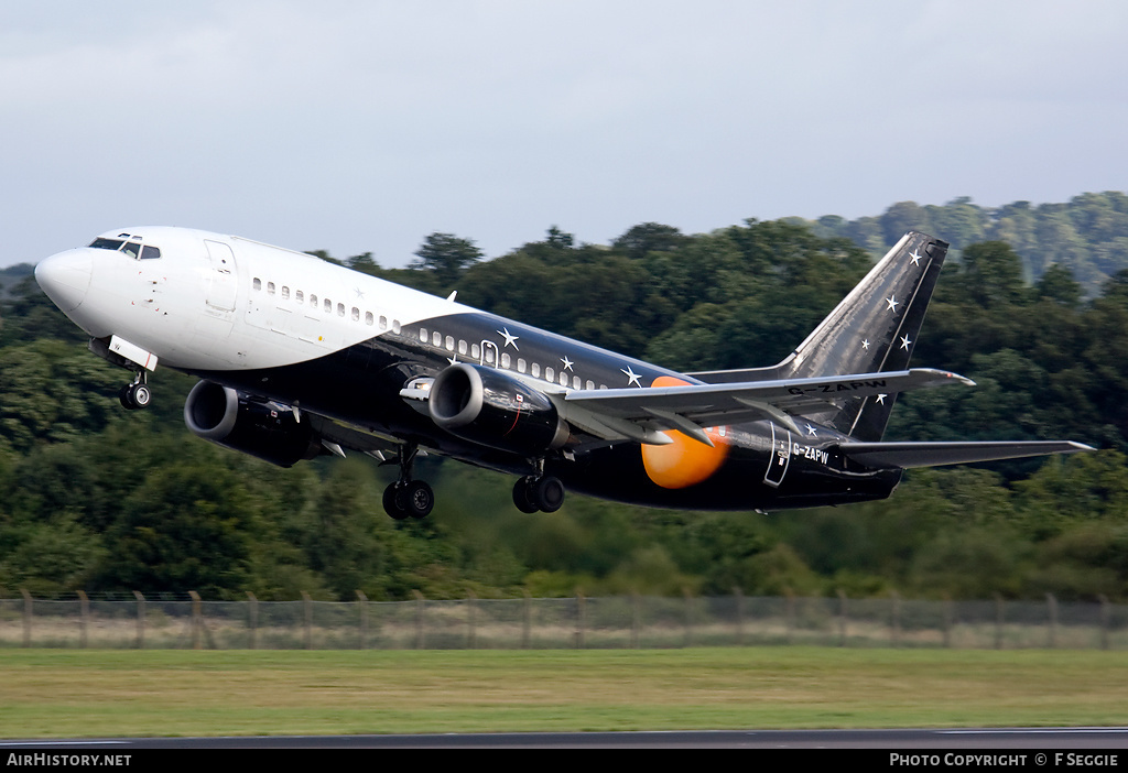 Aircraft Photo of G-ZAPW | Boeing 737-3L9(QC) | Titan Airways | AirHistory.net #57691