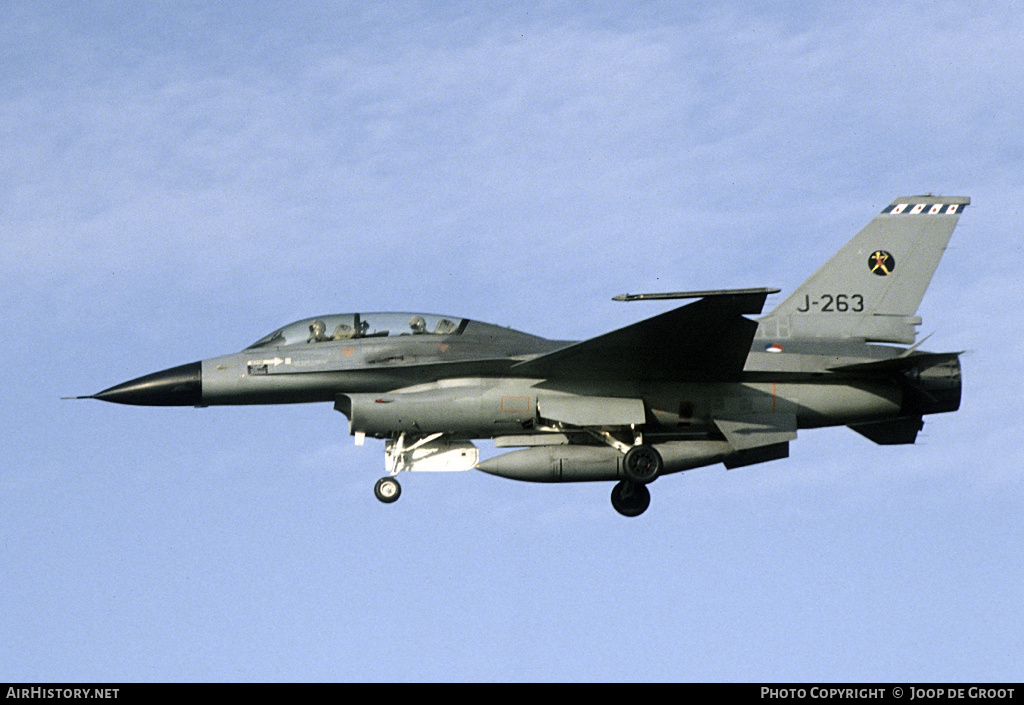 Aircraft Photo of J-263 | General Dynamics F-16B Fighting Falcon | Netherlands - Air Force | AirHistory.net #57698