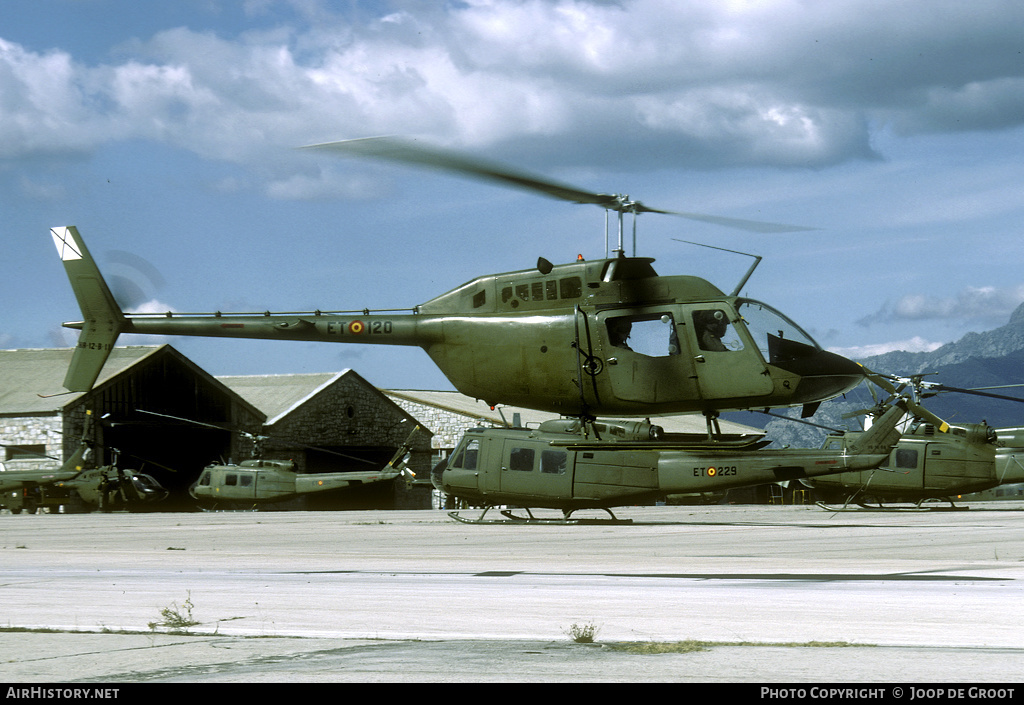 Aircraft Photo of HR12B-11 | Bell OH-58A Kiowa (206A-1) | Spain - Army | AirHistory.net #57718