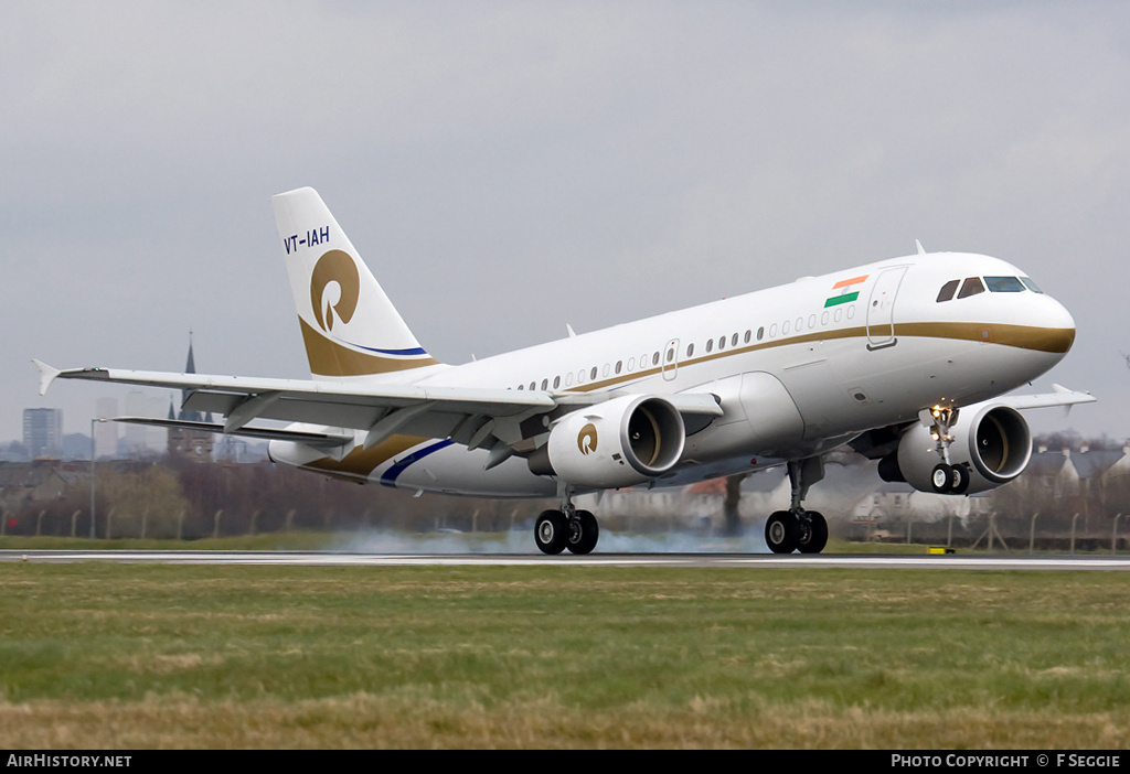 Aircraft Photo of VT-IAH | Airbus ACJ319 (A319-115/CJ) | AirHistory.net #57747