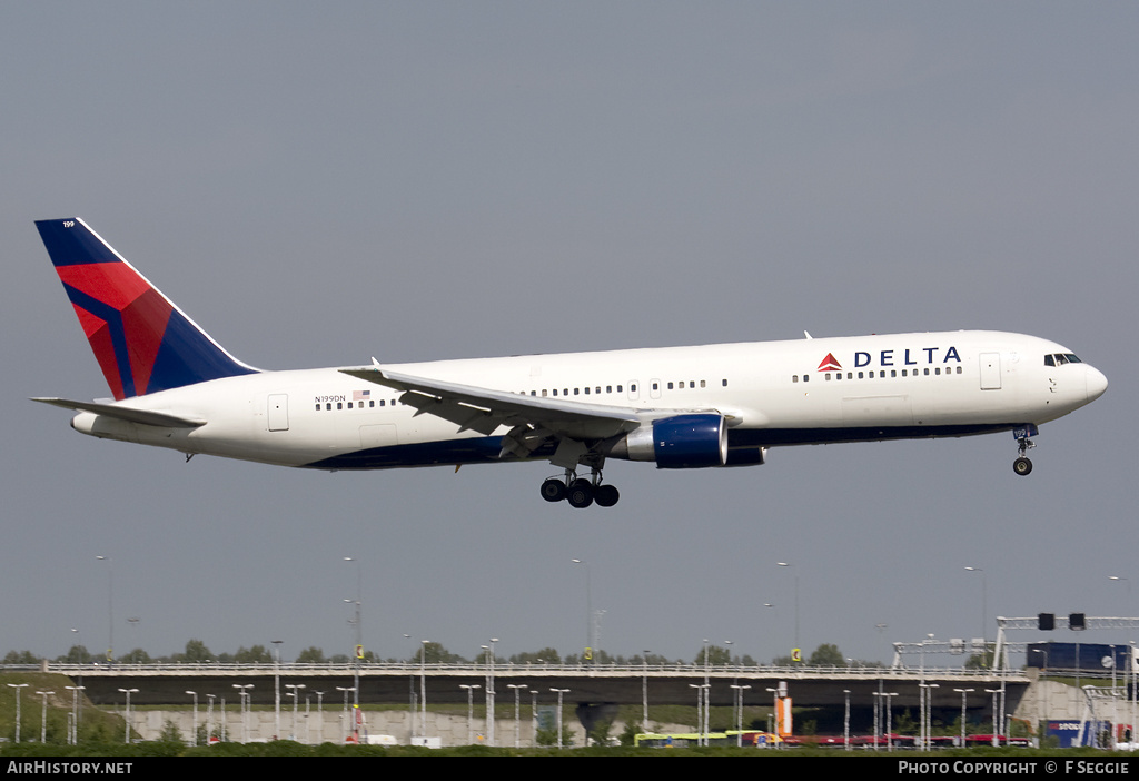 Aircraft Photo of N199DN | Boeing 767-332/ER | Delta Air Lines | AirHistory.net #57818