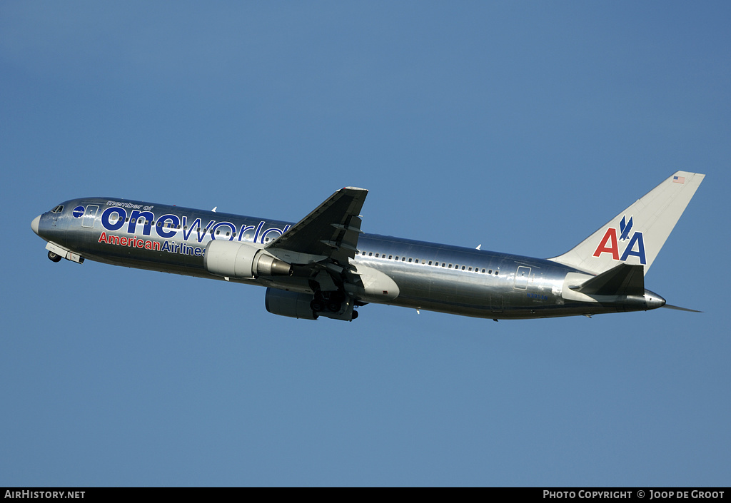 Aircraft Photo of N395AN | Boeing 767-323/ER | American Airlines | AirHistory.net #57837