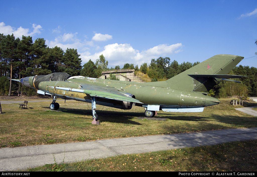 Aircraft Photo of 91 black | Yakovlev Yak-28R | Russia - Air Force | AirHistory.net #57966