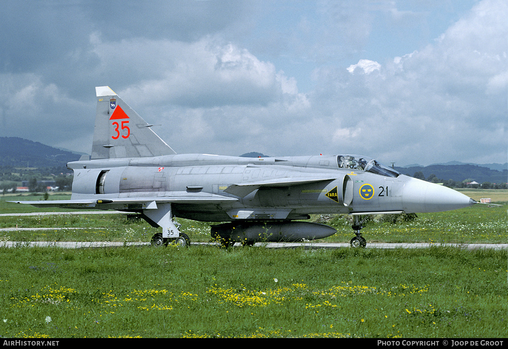 Aircraft Photo of 37447 | Saab JA37D Viggen | Sweden - Air Force | AirHistory.net #57975