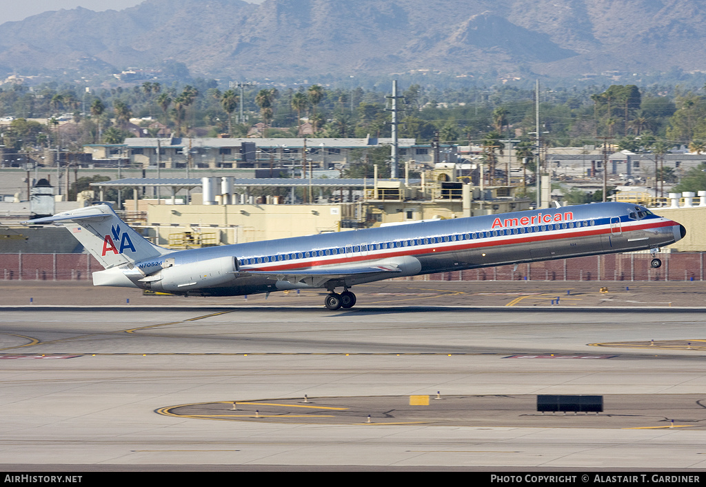 Aircraft Photo of N70524 | McDonnell Douglas MD-82 (DC-9-82) | American Airlines | AirHistory.net #57979