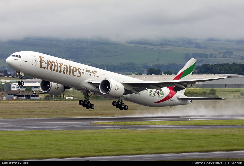 Aircraft Photo of A6-EBA | Boeing 777-31H/ER | Emirates | AirHistory.net #58008