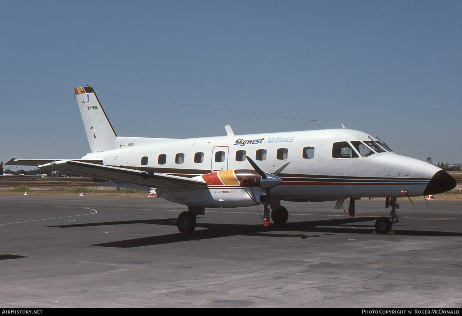 Aircraft Photo of VH-WBI | Embraer EMB-110P2 Bandeirante | Skywest Airlines | AirHistory.net #58009