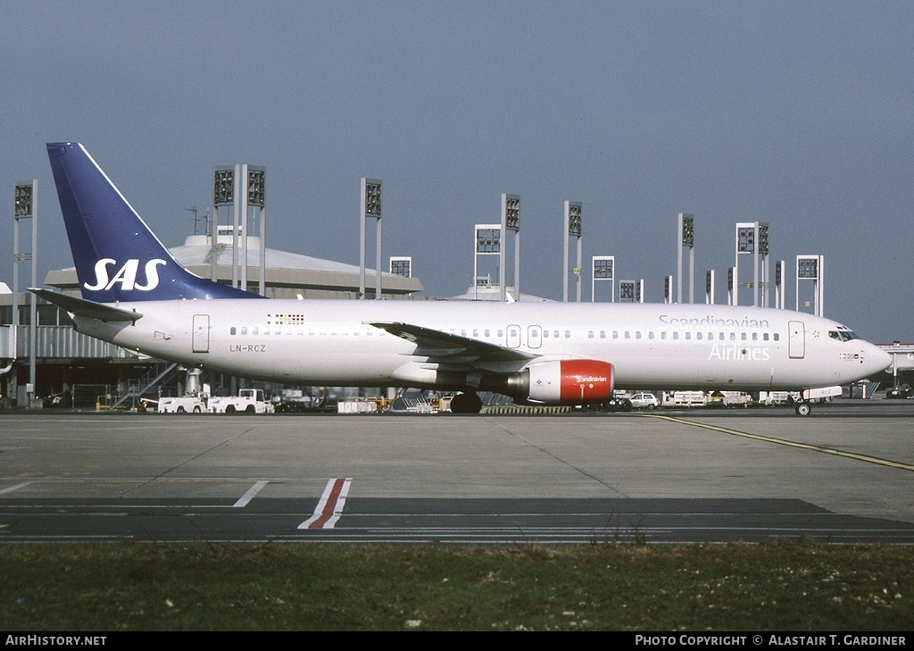 Aircraft Photo of LN-RCZ | Boeing 737-883 | Scandinavian Airlines - SAS | AirHistory.net #58014