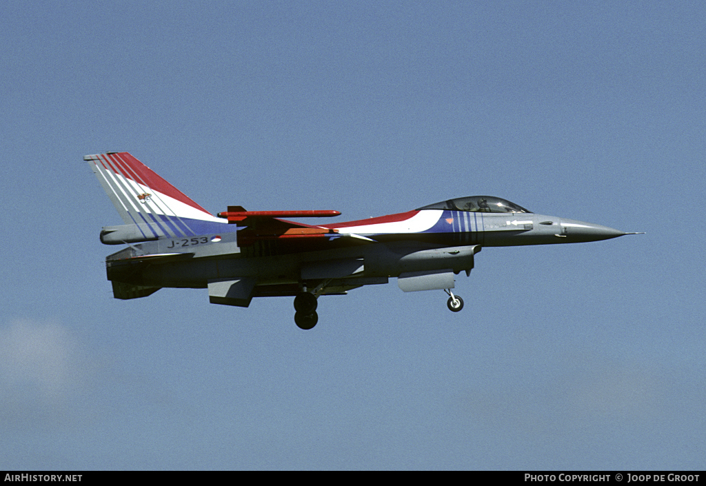 Aircraft Photo of J-253 | General Dynamics F-16A Fighting Falcon | Netherlands - Air Force | AirHistory.net #58212