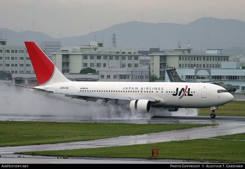 Aircraft Photo of JA8232 | Boeing 767-246 | Japan Airlines - JAL | AirHistory.net #58238