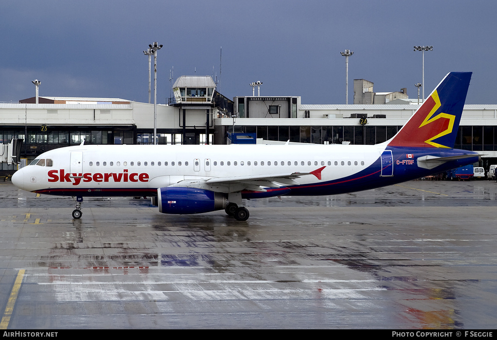 Aircraft Photo of C-FTDF | Airbus A320-231 | Skyservice Airlines | AirHistory.net #58239