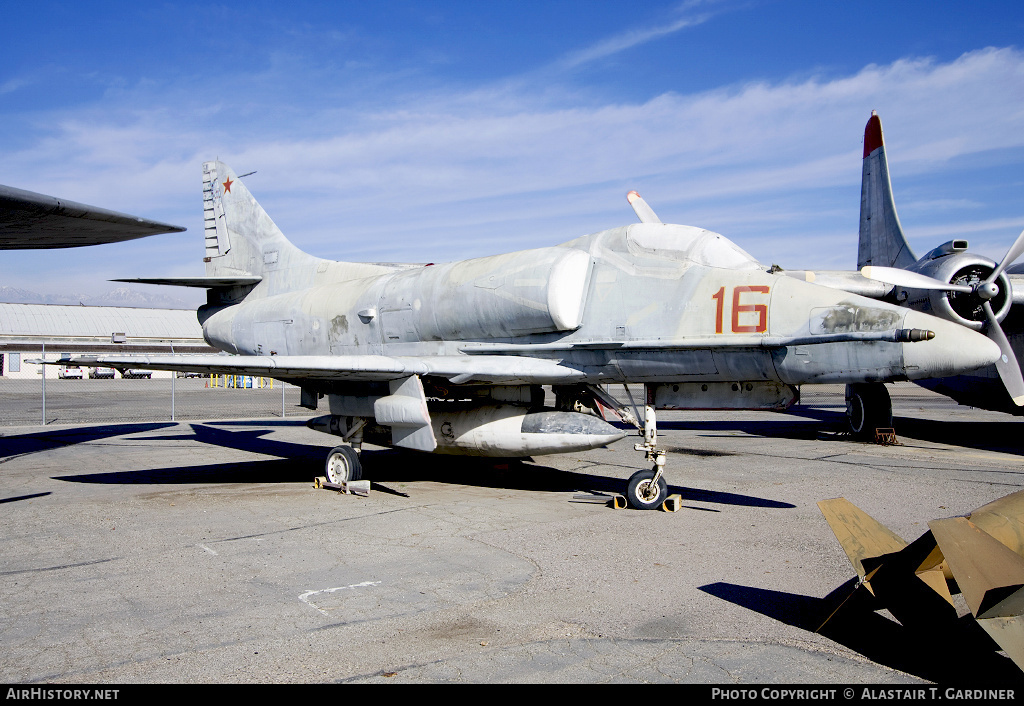 Aircraft Photo of 151038 | Douglas A-4E Skyhawk (A4D-5) | USA - Navy | AirHistory.net #58244