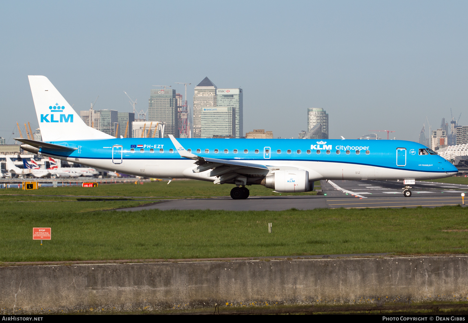 Aircraft Photo of PH-EZT | Embraer 190STD (ERJ-190-100STD) | KLM Cityhopper | AirHistory.net #58283