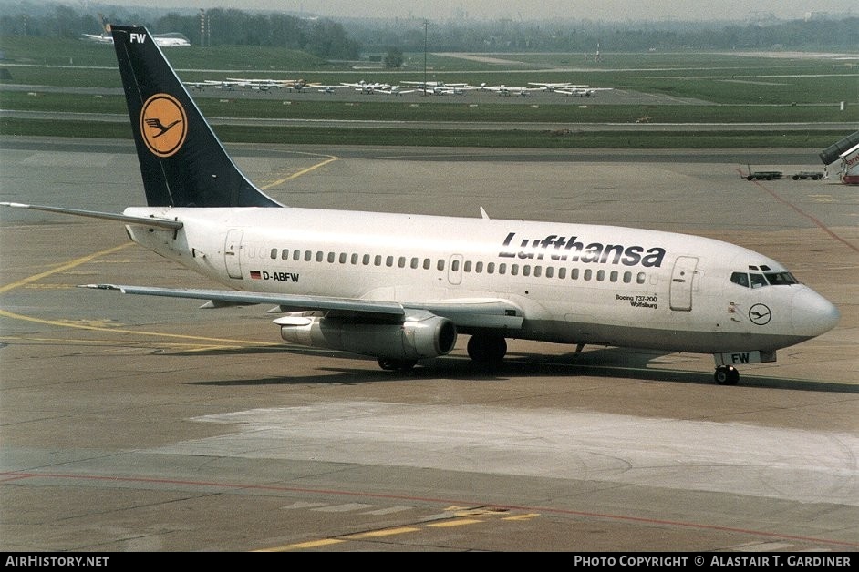 Aircraft Photo of D-ABFW | Boeing 737-230/Adv | Lufthansa | AirHistory.net #58323