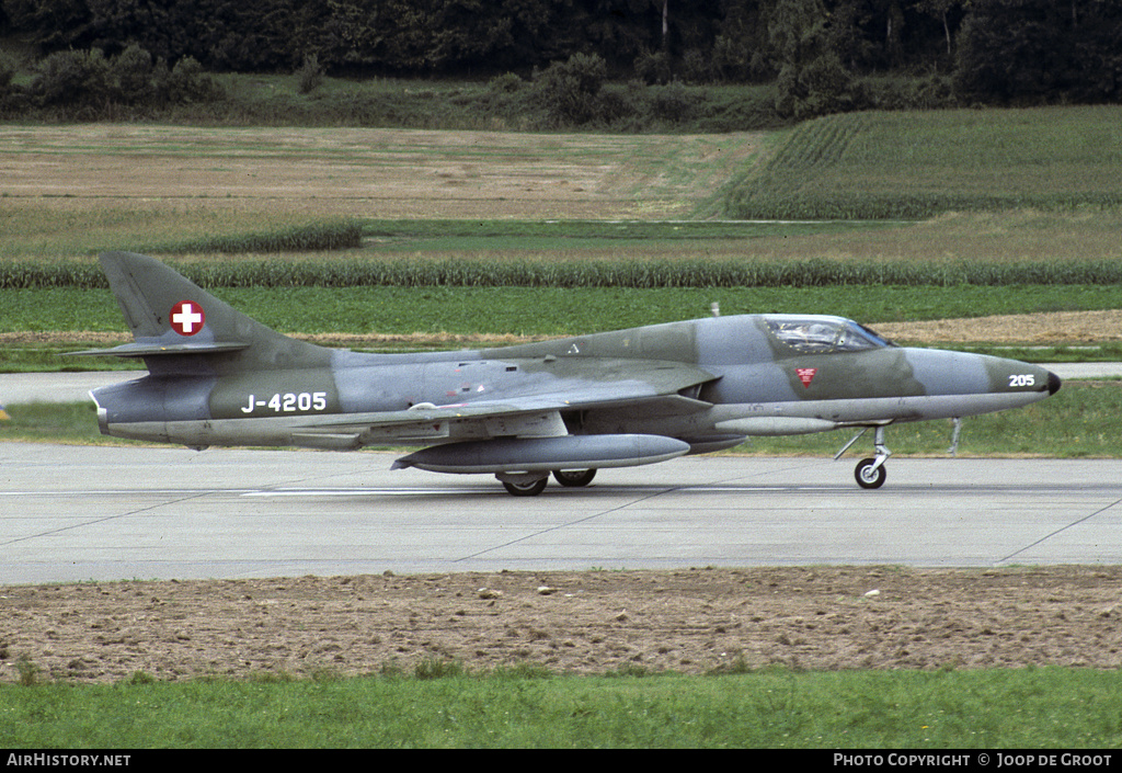 Aircraft Photo of J-4205 | Hawker Hunter T68 | Switzerland - Air Force | AirHistory.net #58367