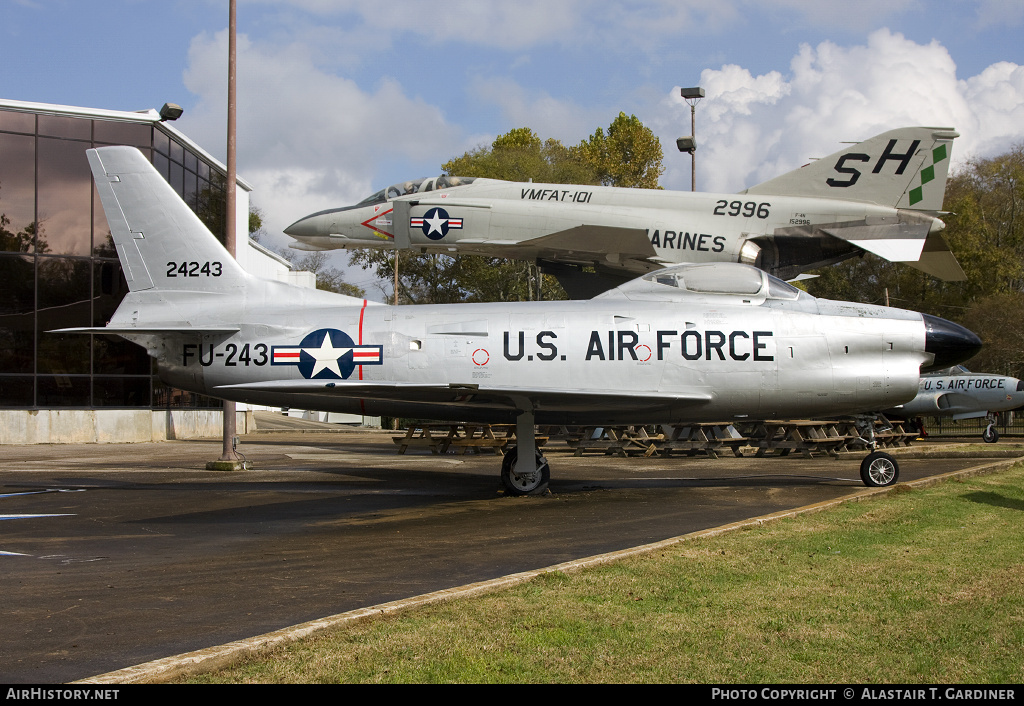 Aircraft Photo of 52-4243 / 24243 | North American F-86D Sabre | USA - Air Force | AirHistory.net #58368