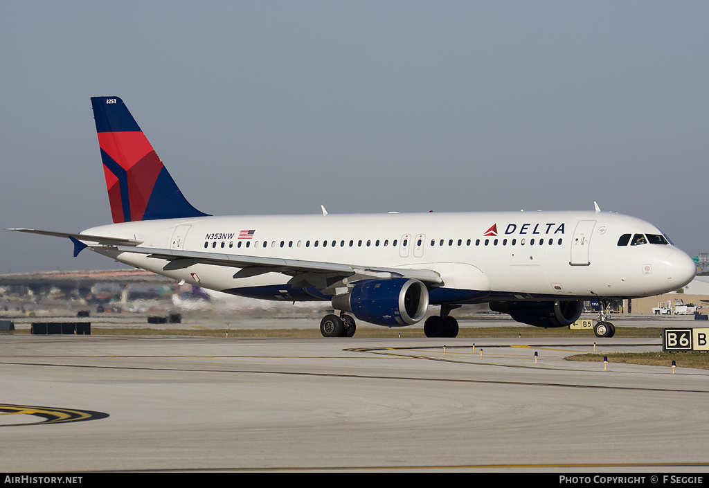 Aircraft Photo of N353NW | Airbus A320-212 | Delta Air Lines | AirHistory.net #58408