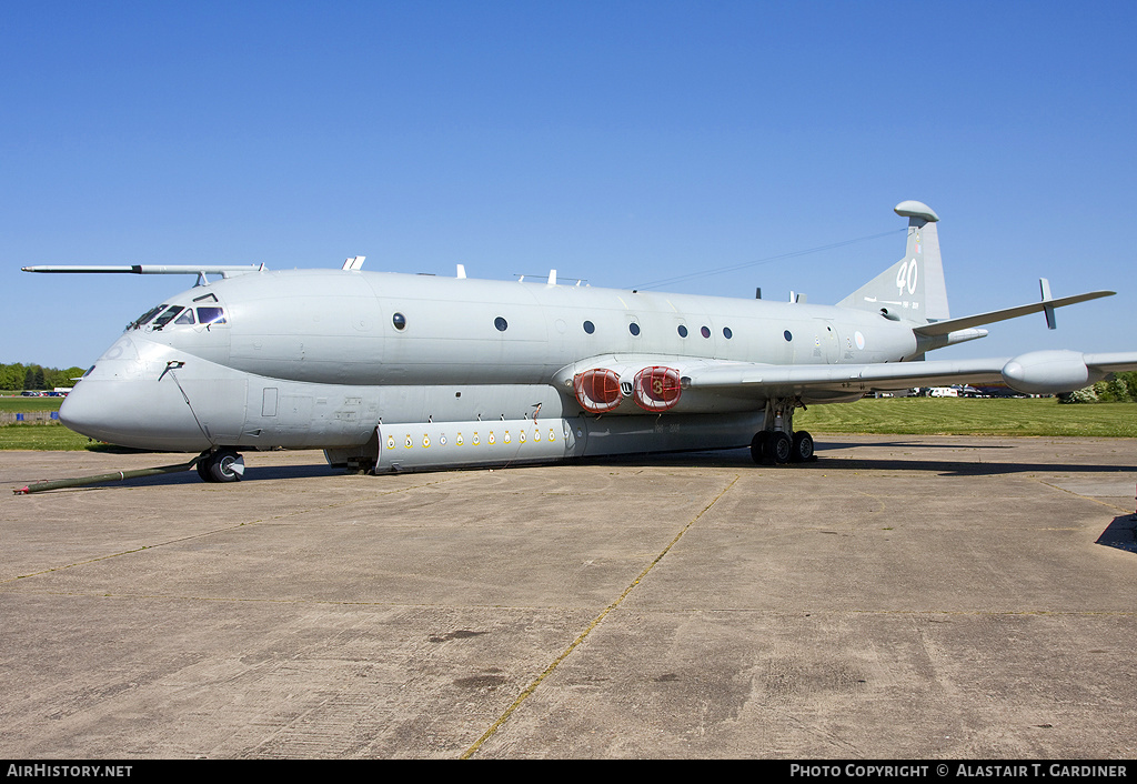 Aircraft Photo of XV226 | Hawker Siddeley Nimrod MR2 | UK - Air Force | AirHistory.net #58505