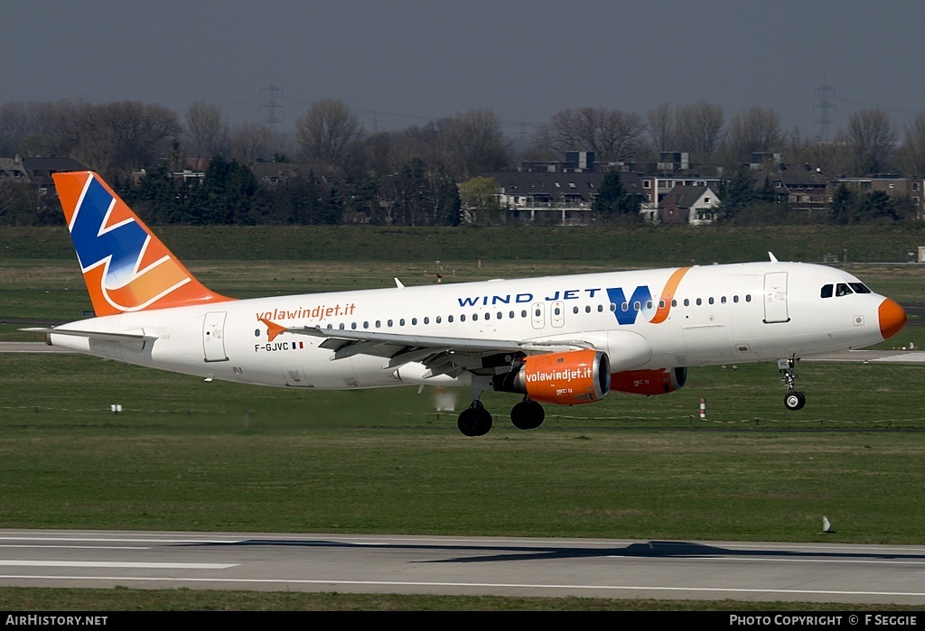 Aircraft Photo of F-GJVC | Airbus A320-211 | Wind Jet | AirHistory.net #58561