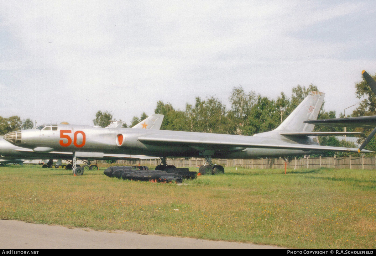 Aircraft Photo of 50 red | Tupolev Tu-16R | Soviet Union - Air Force | AirHistory.net #58573