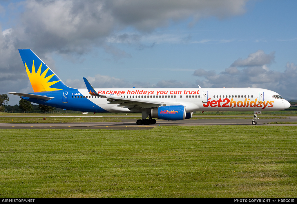 Aircraft Photo of G-LSAL | Boeing 757-204 | Jet2 Holidays | AirHistory.net #58575