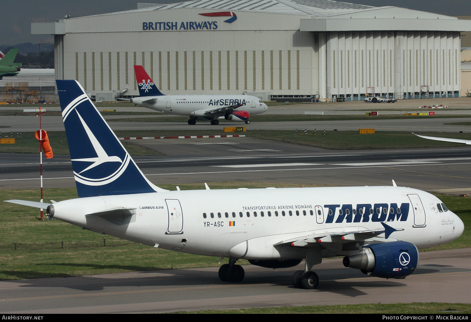 Aircraft Photo of YR-ASC | Airbus A318-111 | TAROM - Transporturile Aeriene Române | AirHistory.net #58588