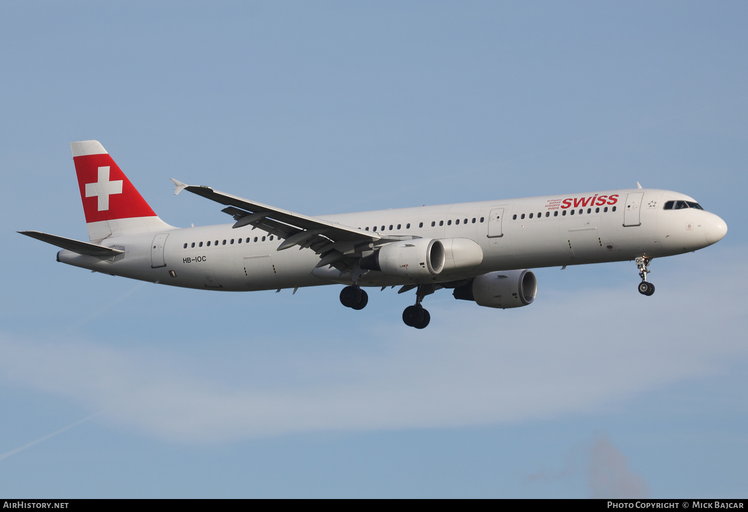 Aircraft Photo of HB-IOC | Airbus A321-111 | Swiss International Air Lines | AirHistory.net #58607