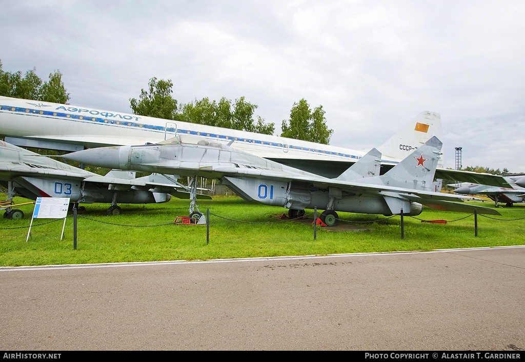 Aircraft Photo of 01 blue | Mikoyan-Gurevich MiG-29 (9-12) | Russia - Air Force | AirHistory.net #58673