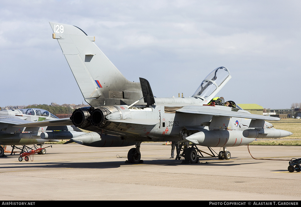 Aircraft Photo of ZG752 | Panavia Tornado GR4 | UK - Air Force | AirHistory.net #58700
