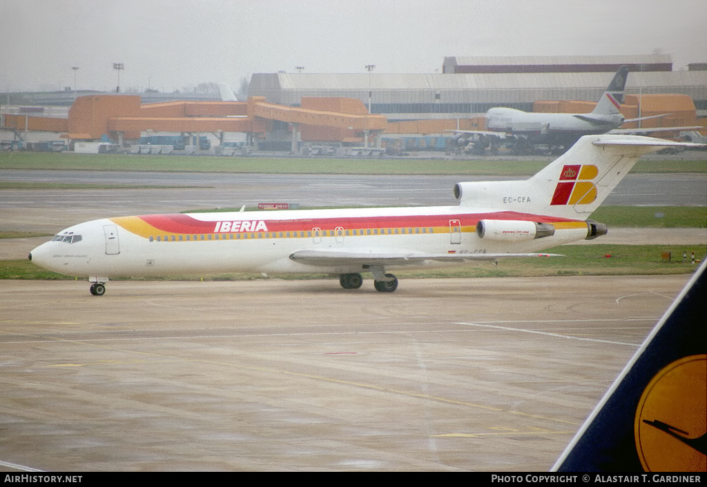 Aircraft Photo of EC-CFA | Boeing 727-256/Adv | Iberia | AirHistory.net #58757