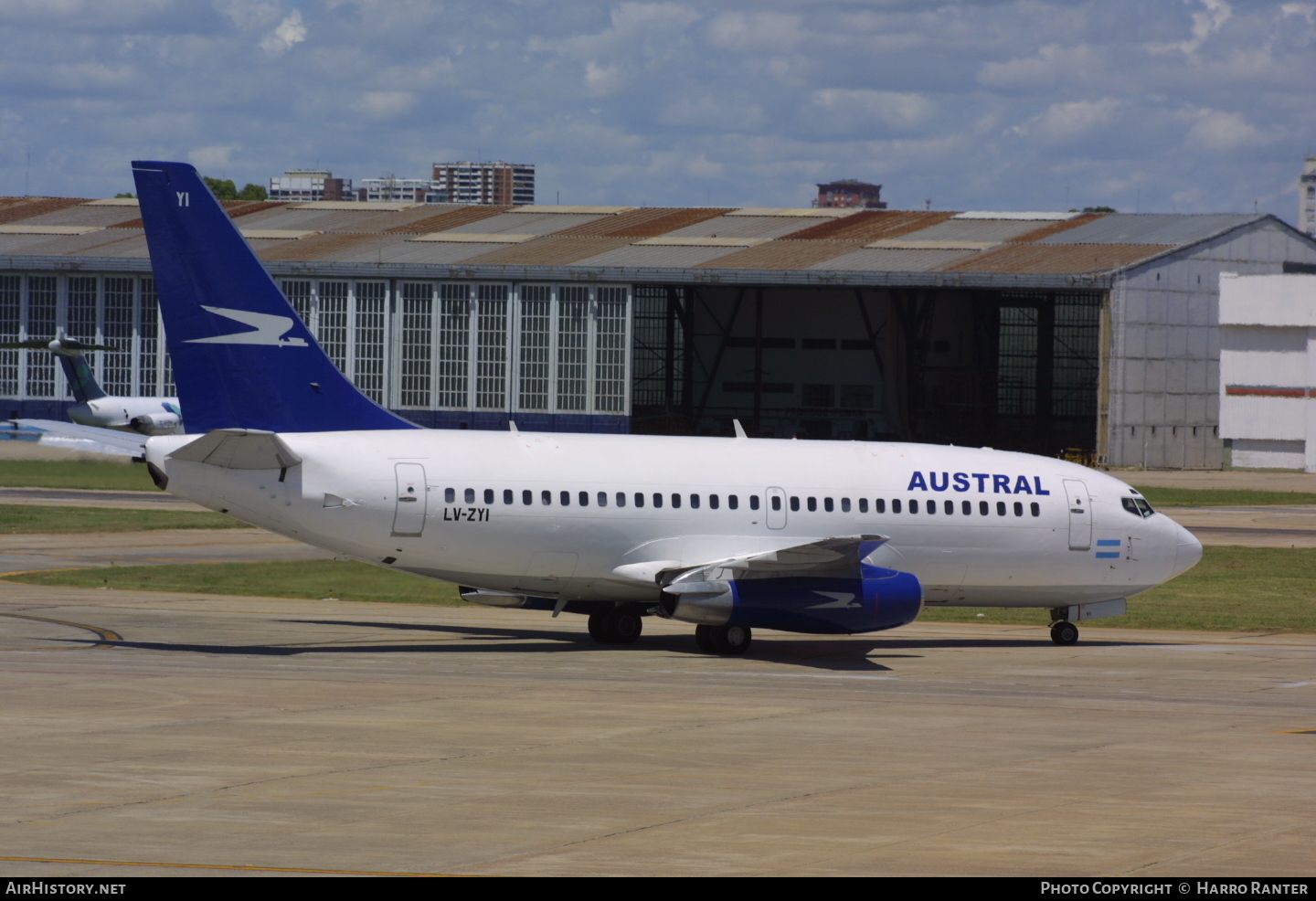 Aircraft Photo of LV-ZYI | Boeing 737-228/Adv | Austral Líneas Aéreas | AirHistory.net #58824