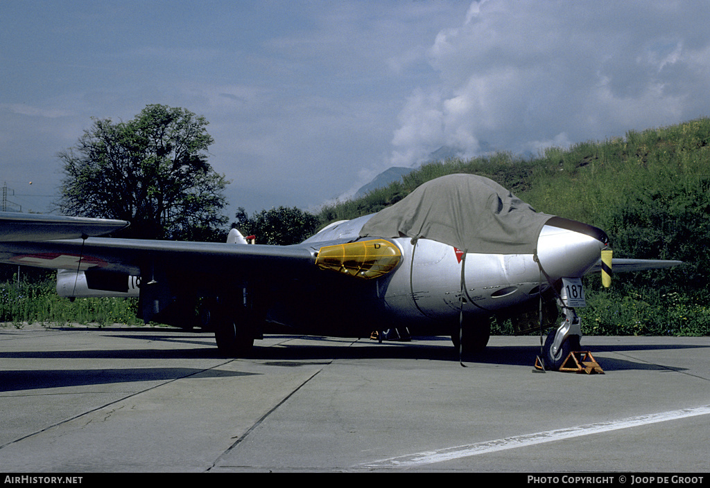 Aircraft Photo of J-1187 | De Havilland D.H. 100 Vampire FB6 | Switzerland - Air Force | AirHistory.net #58848