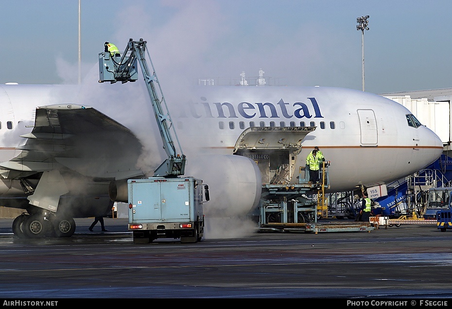 Aircraft Photo of N68155 | Boeing 767-224/ER | Continental Airlines | AirHistory.net #58878