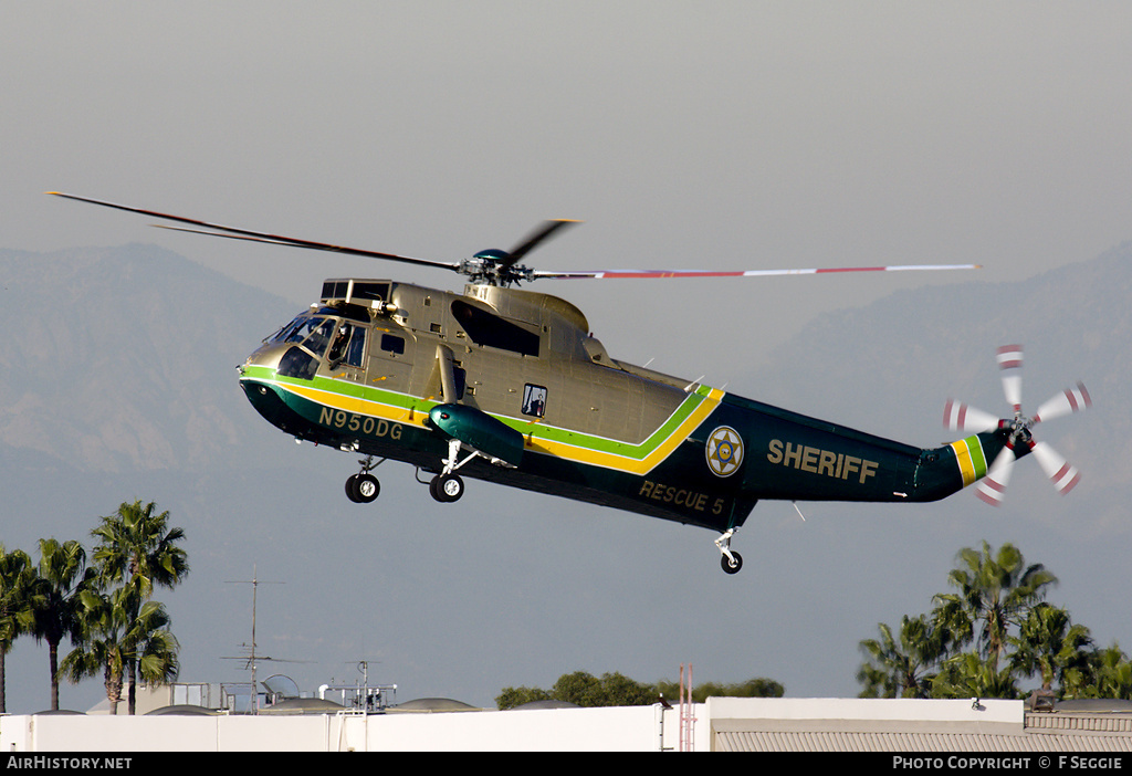 Aircraft Photo of N950DG | Sikorsky UH-3H Sea King (S-61B) | Los Angeles County Sheriff | AirHistory.net #58922