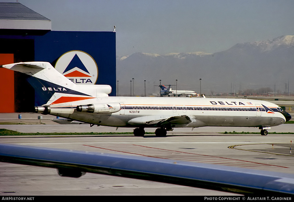 Aircraft Photo of N2817W | Boeing 727-247/Adv | Delta Air Lines | AirHistory.net #58963