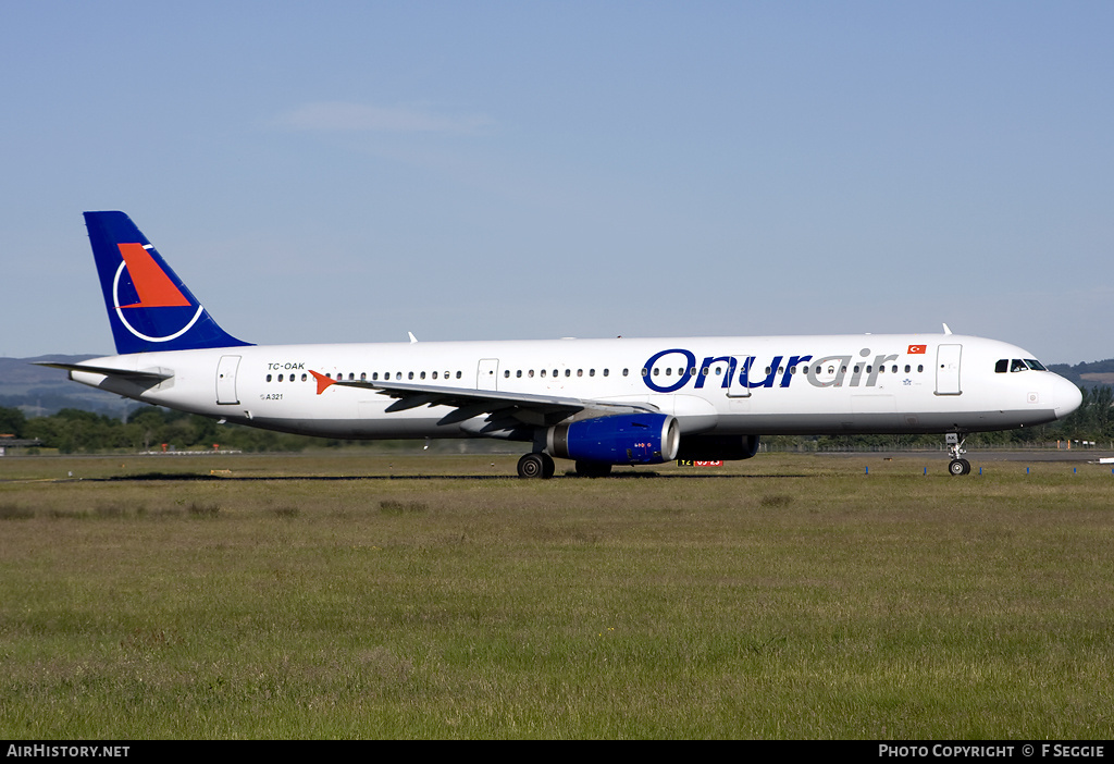 Aircraft Photo of TC-OAK | Airbus A321-231 | Onur Air | AirHistory.net #59001