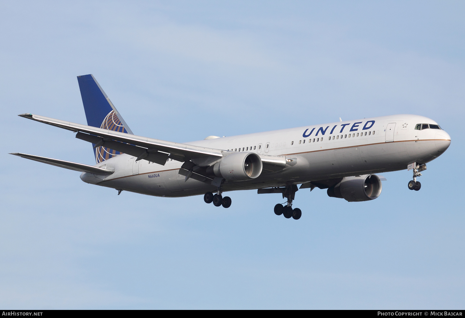 Aircraft Photo of N660UA | Boeing 767-322/ER | United Airlines | AirHistory.net #59013