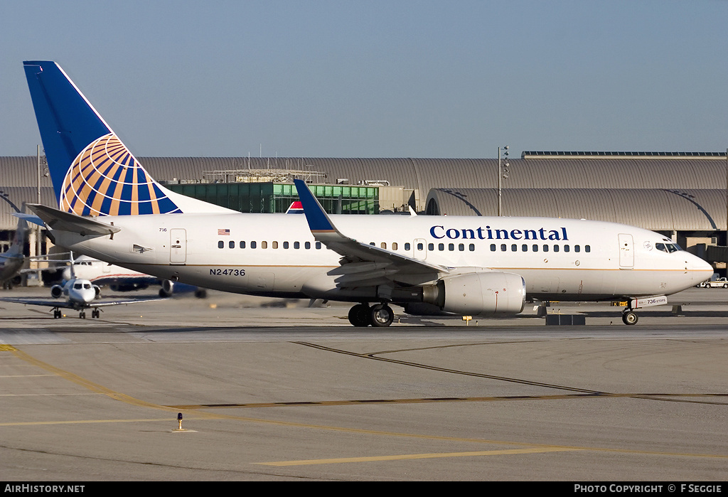 Aircraft Photo of N24736 | Boeing 737-724 | Continental Airlines | AirHistory.net #59083