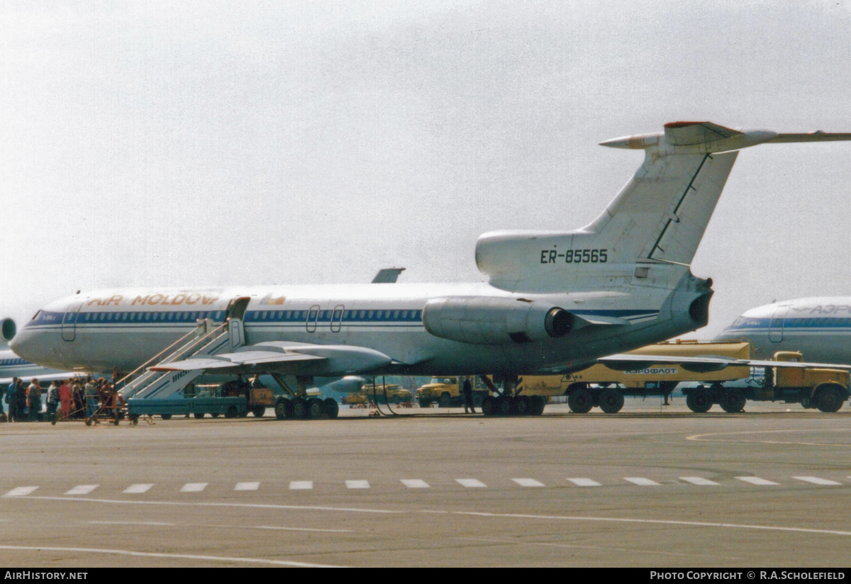 Aircraft Photo of ER-85565 | Tupolev Tu-154B-2 | Air Moldova | AirHistory.net #59097