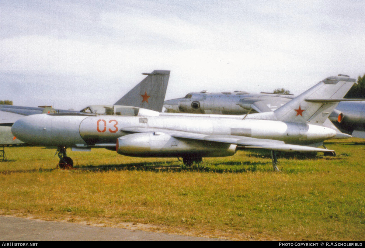 Aircraft Photo of 03 red | Yakovlev Yak-25M | Soviet Union - Air Force | AirHistory.net #59169