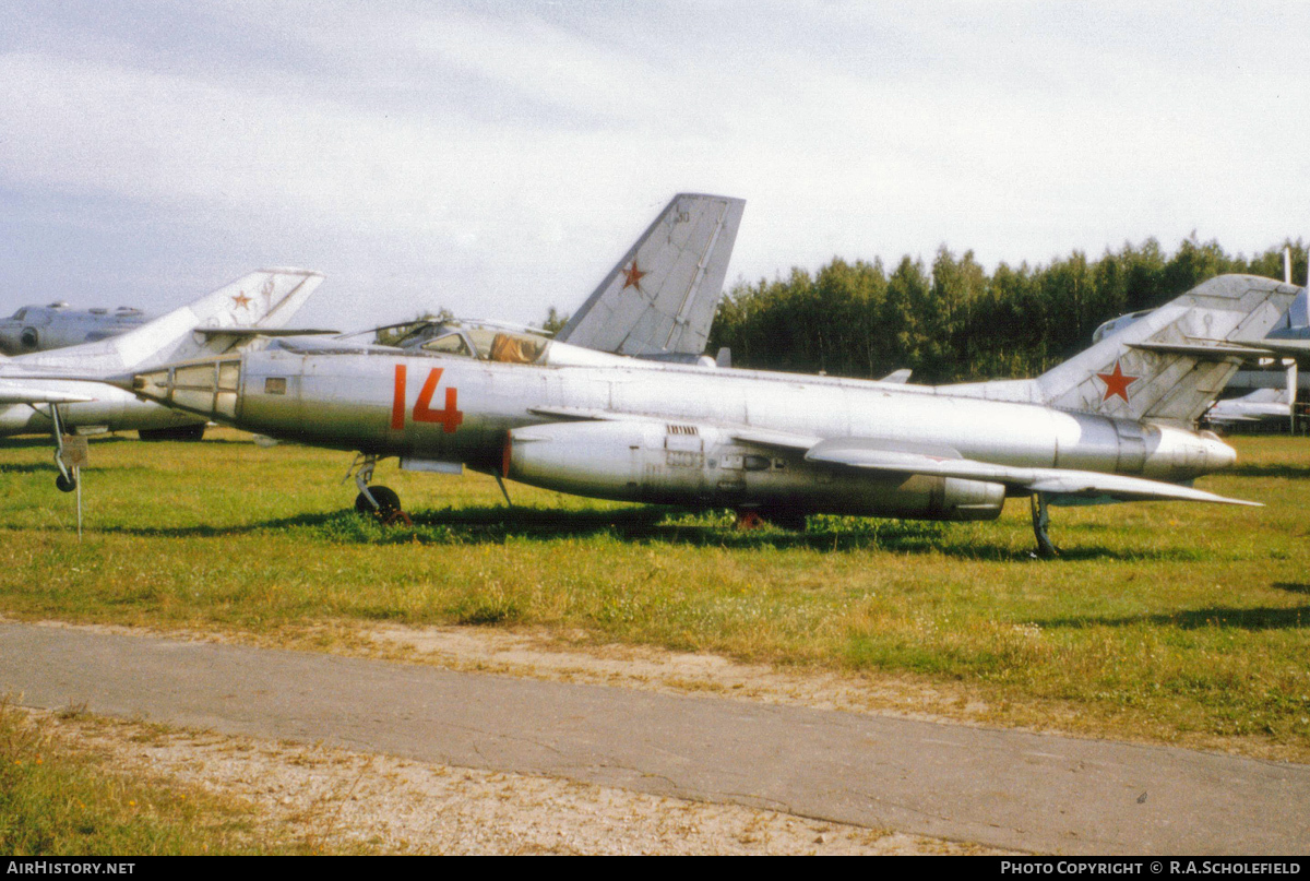 Aircraft Photo of 14 red | Yakovlev Yak-27R | Soviet Union - Air Force | AirHistory.net #59294