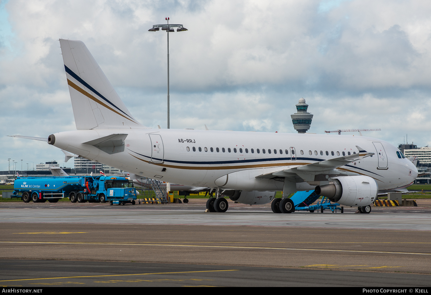 Aircraft Photo of A6-RRJ | Airbus ACJ319 (A319-115/CJ) | AirHistory.net #59340