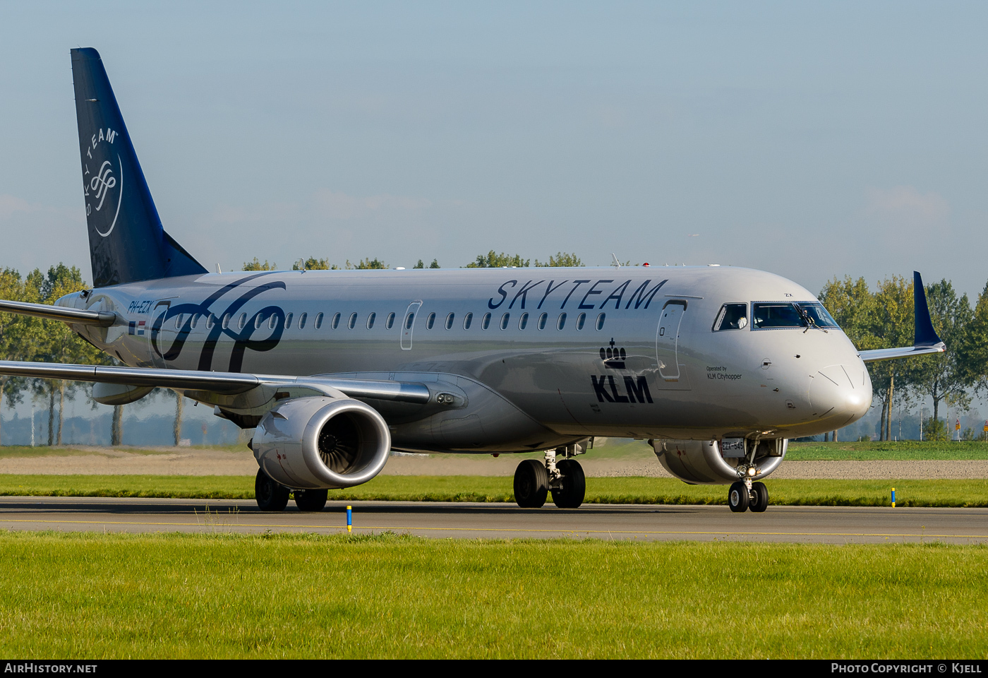 Aircraft Photo of PH-EZX | Embraer 190STD (ERJ-190-100STD) | KLM - Royal Dutch Airlines | AirHistory.net #59397