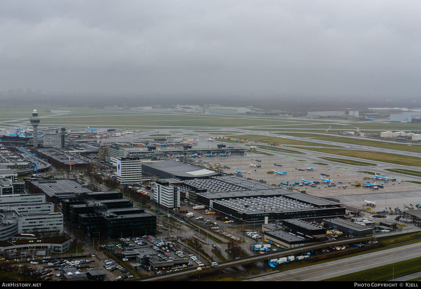 Airport photo of Amsterdam - Schiphol (EHAM / AMS) in Netherlands | AirHistory.net #59412