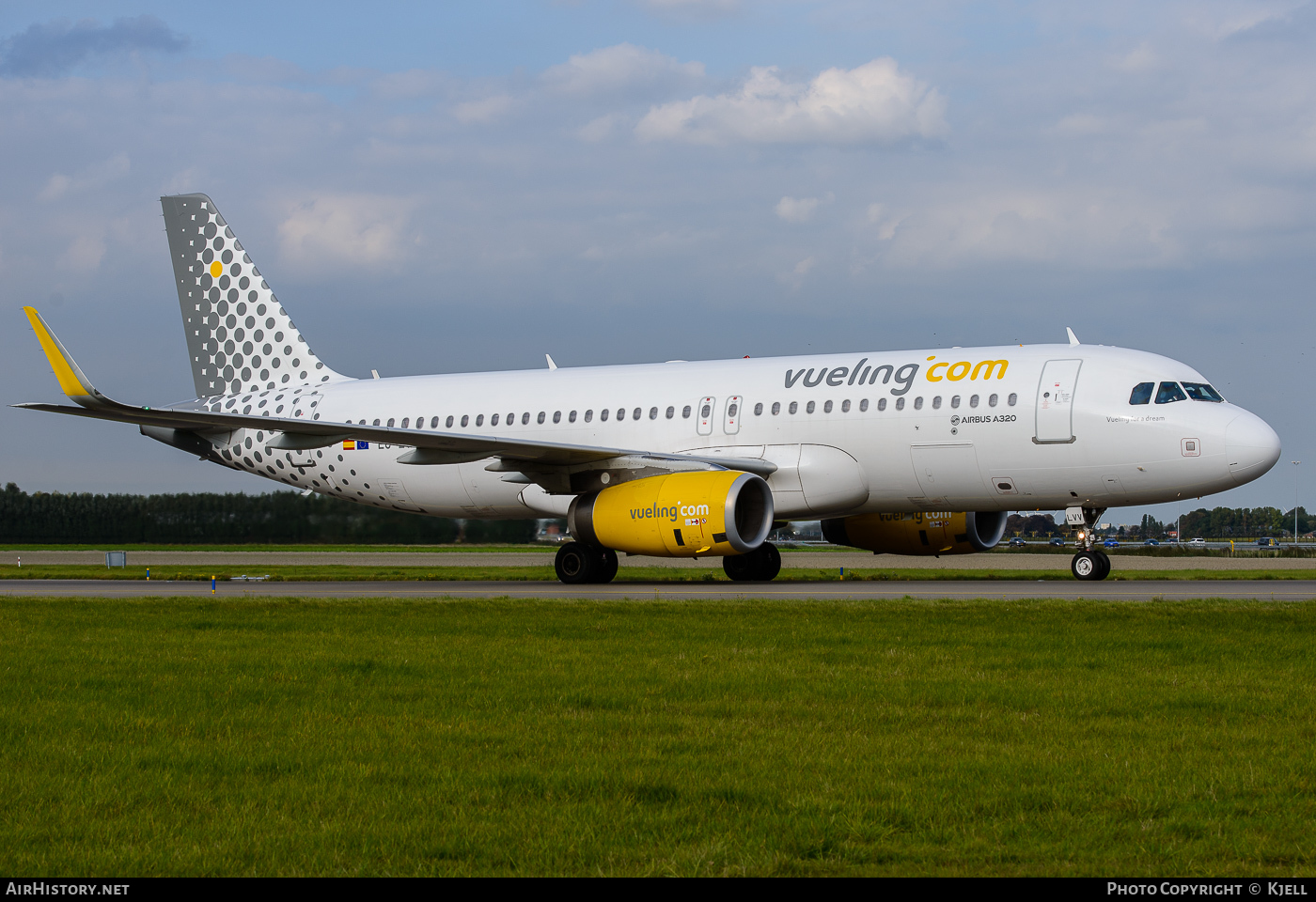 Aircraft Photo of EC-LVV | Airbus A320-232 | Vueling Airlines | AirHistory.net #59417