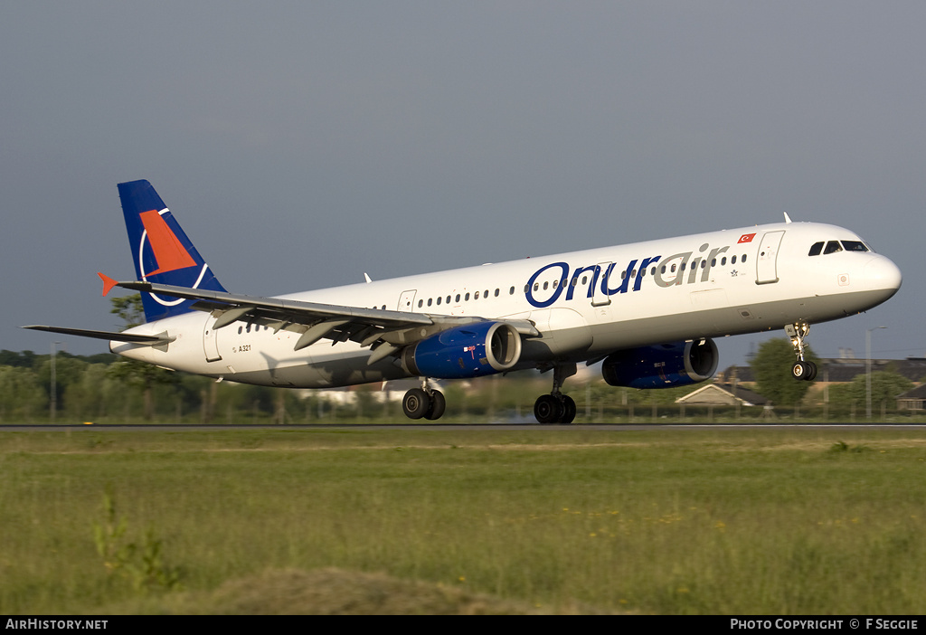 Aircraft Photo of TC-OAI | Airbus A321-231 | Onur Air | AirHistory.net #59654