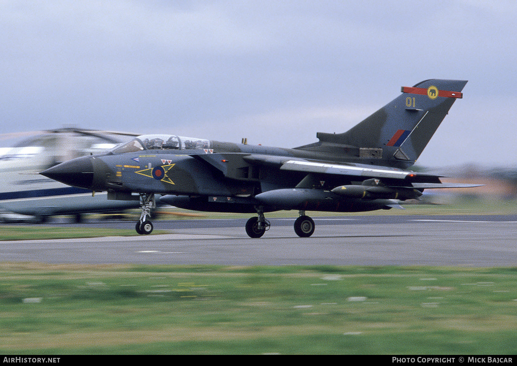Aircraft Photo of ZA607 | Panavia Tornado GR1 | UK - Air Force | AirHistory.net #59986
