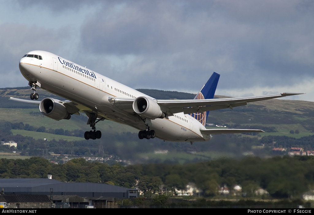 Aircraft Photo of N76054 | Boeing 767-424/ER | Continental Airlines | AirHistory.net #60041