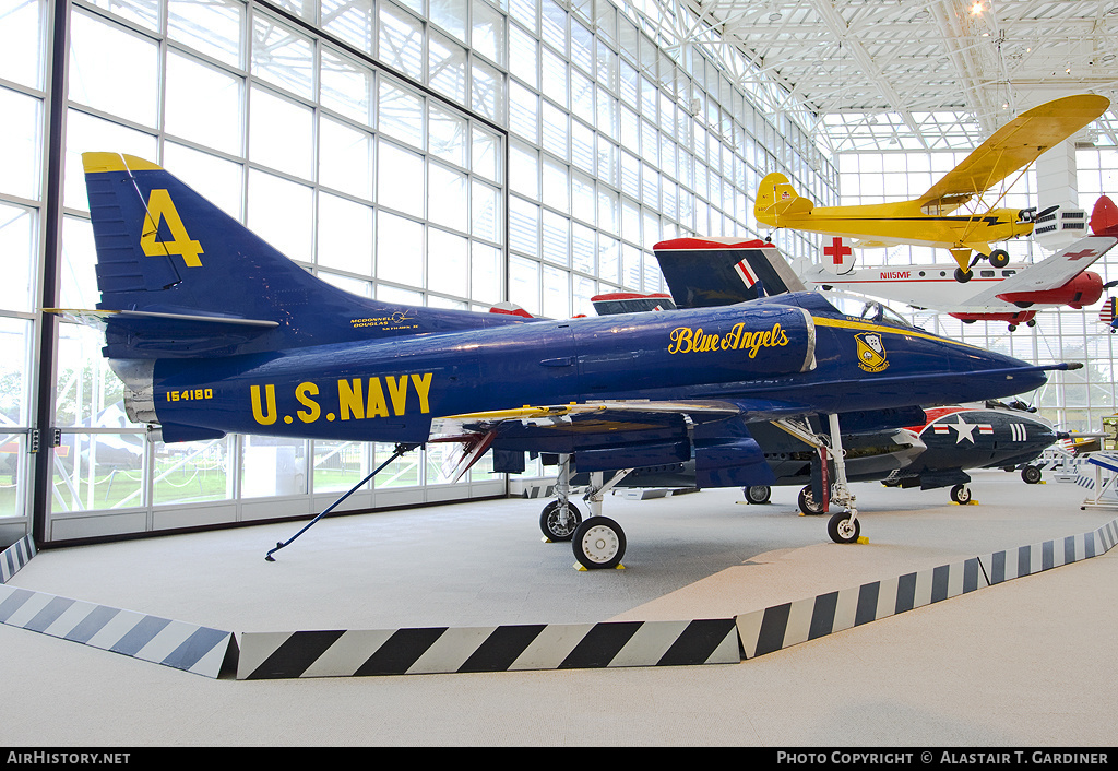 Aircraft Photo of 154180 | Douglas A-4F Skyhawk | USA - Navy | AirHistory.net #60240