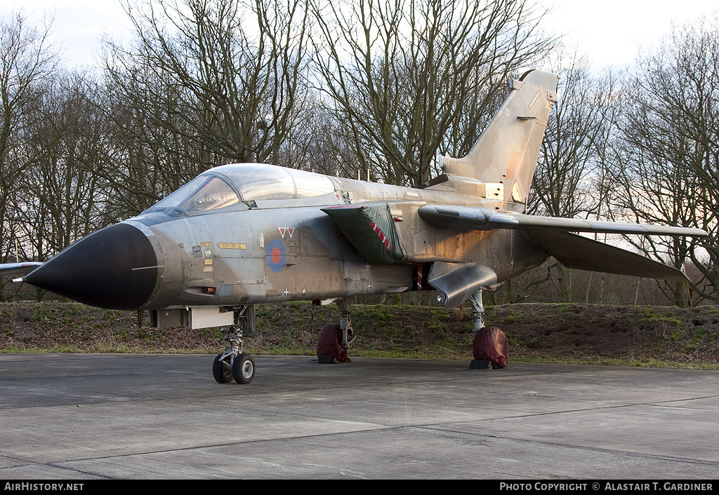 Aircraft Photo of ZA354 | Panavia Tornado GR1 | UK - Air Force | AirHistory.net #60716